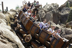 Tips for saving money on a theme park visit - ezTaxReturn.com Blog